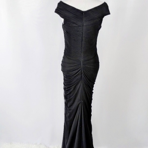 Tadashi Shoji Gown - Picture 3 of 5